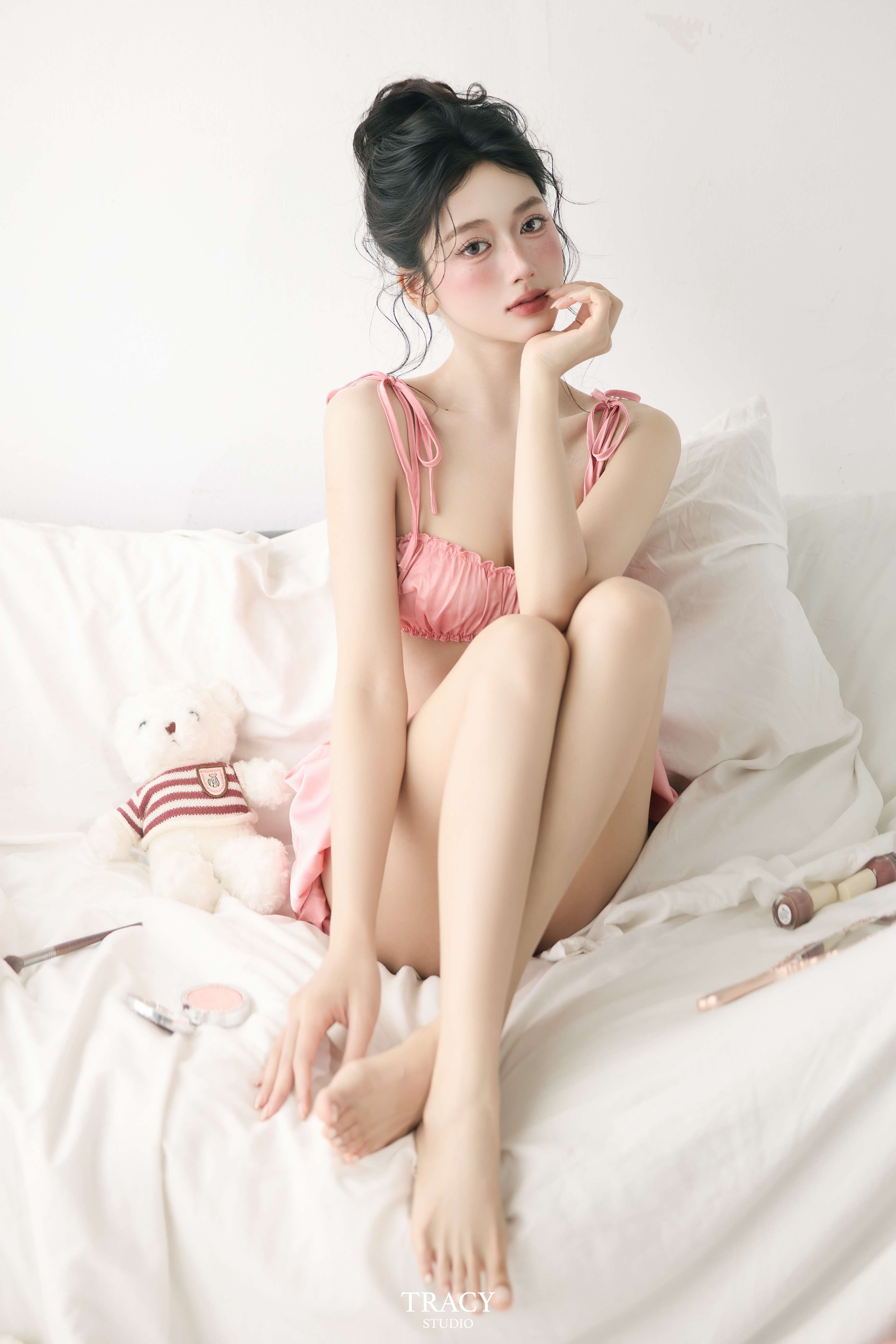 frontend/img/gallery/concept-sexy/tracy-studio-chup-concept-sexy-pinky (3).jpg